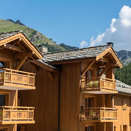 杜林斯CGH公寓和Spa木屋度假酒店 蒙热内夫尔 外观 照片