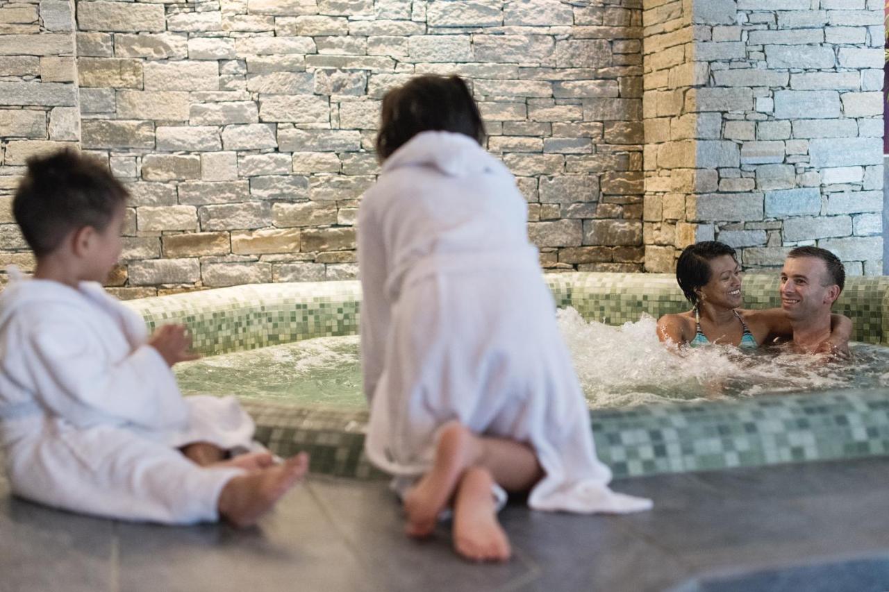 杜林斯CGH公寓和Spa木屋度假酒店 蒙热内夫尔 外观 照片